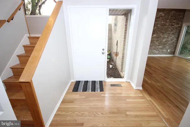 $799,000 | 19115 Roman Way, Montgomery Village, MD 20886