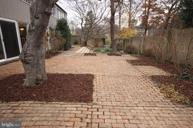 $774,900 | 19115 Roman Way, Montgomery Village, MD 20886