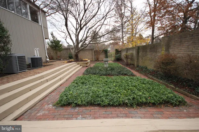 $799,000 | 19115 Roman Way, Montgomery Village, MD 20886