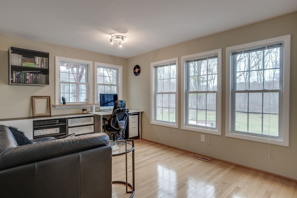 9 Parker Road Bedford, MA 01730 - Photo 11 of 42 Gallery Image 11