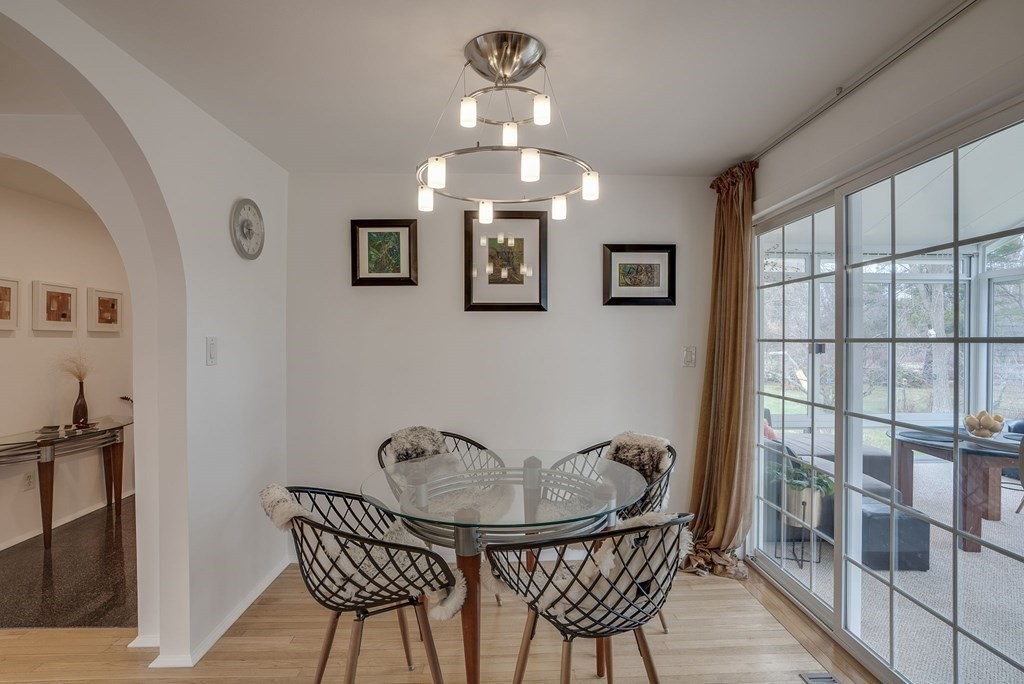 9 Parker Road Bedford, MA 01730 - Photo 12 of 42 Gallery Image 12