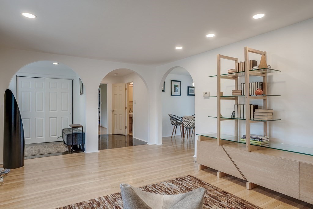 9 Parker Road Bedford, MA 01730 - Photo 15 of 42 Gallery Image 15