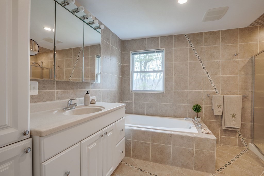 9 Parker Road Bedford, MA 01730 - Photo 17 of 42 Gallery Image 17