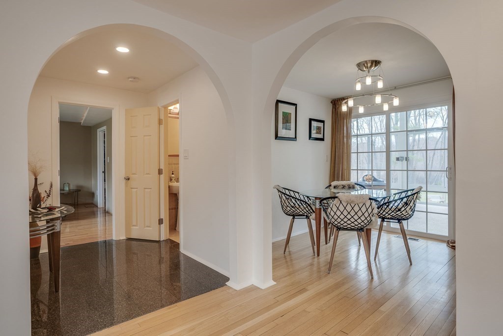 9 Parker Road Bedford, MA 01730 - Photo 2 of 42 Gallery Image 2