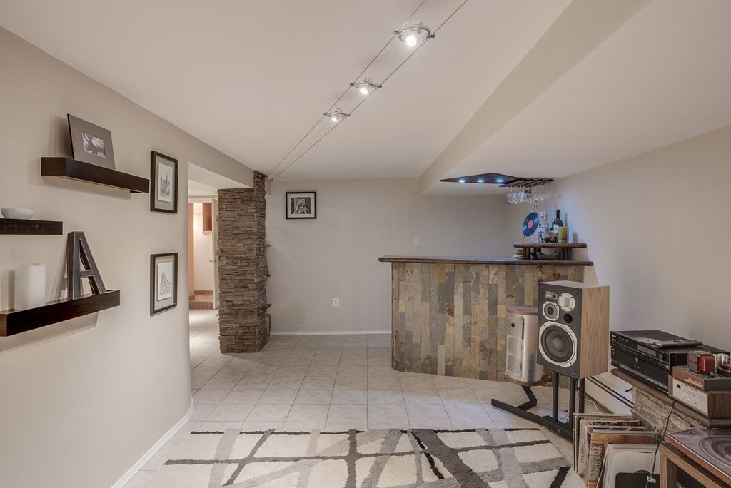 9 Parker Road Bedford, MA 01730 - Photo 25 of 42 Gallery Image 25