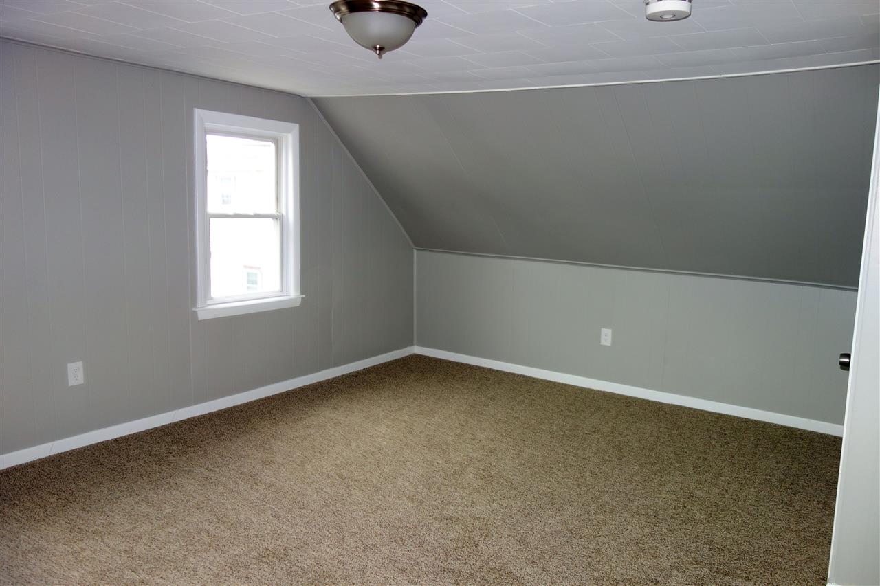 68 Ledge Street Nashua, NH 03060 - Photo 15 of 29