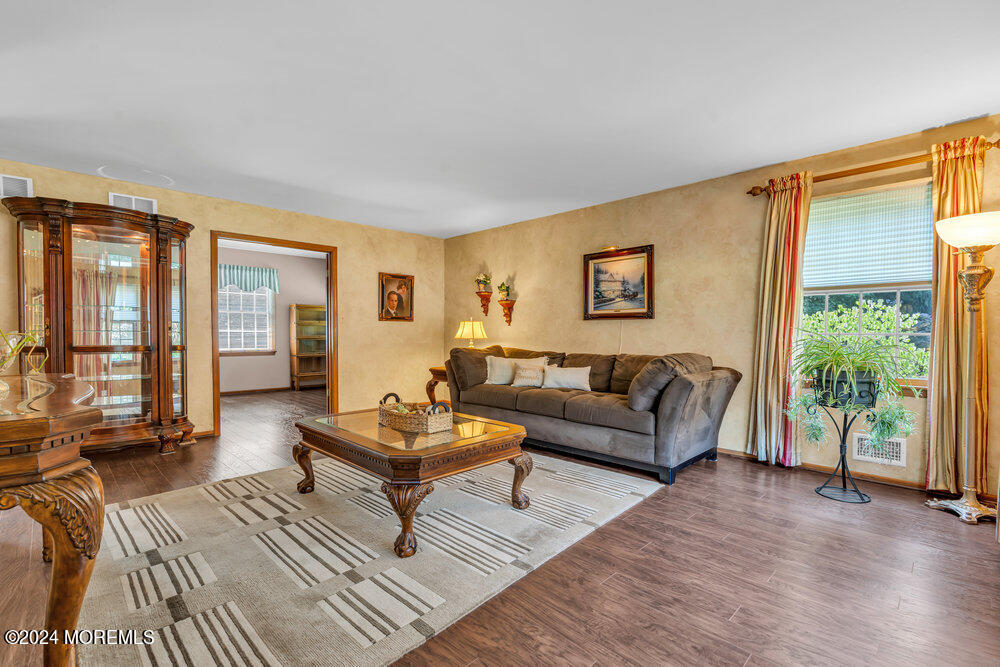 17 Ramsgate Drive Morganville, NJ 07751 - Photo 8 of 50 Living Room