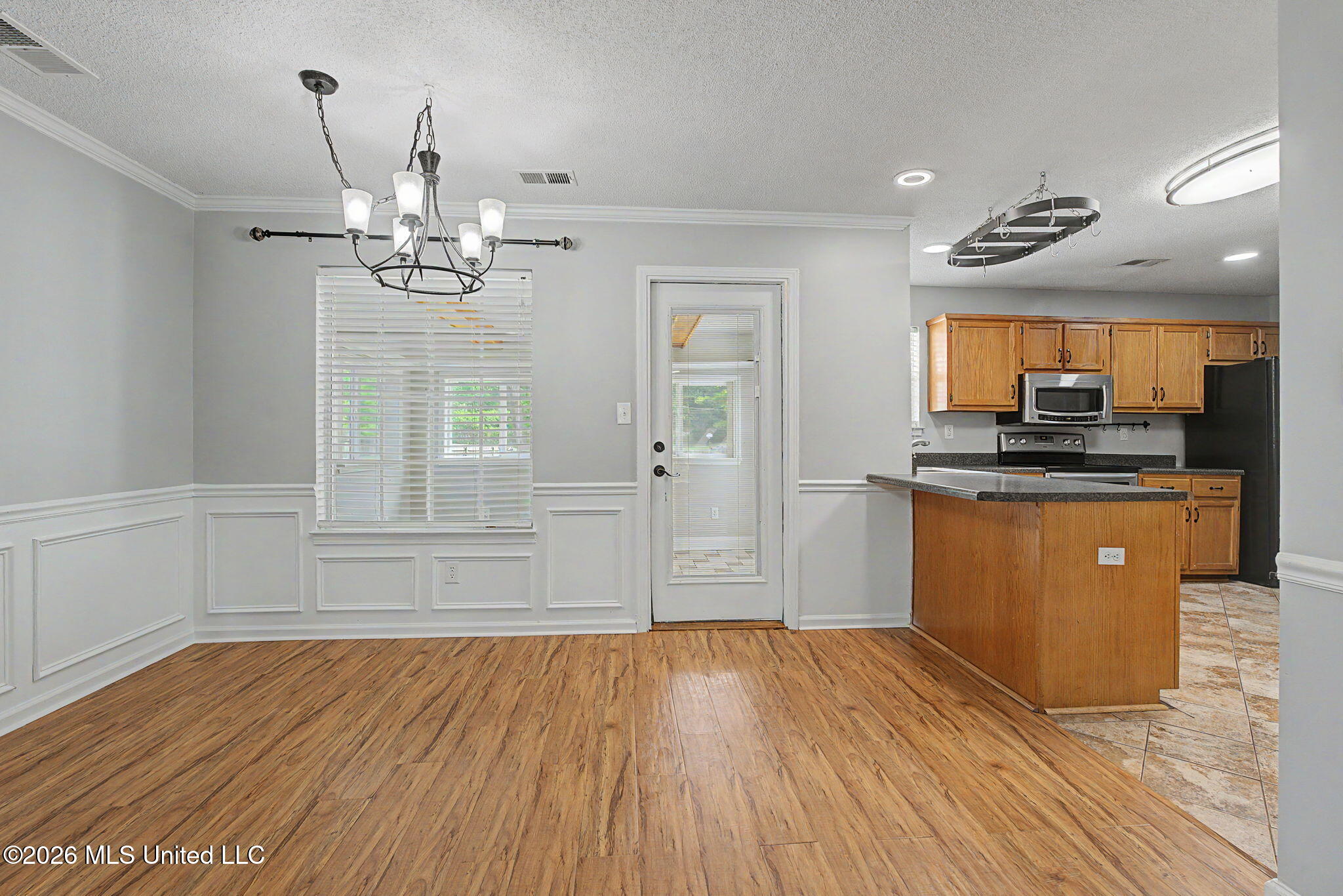 6795 Goodman Road Walls, MS 38680 - Photo 21 of 62 Dining Room