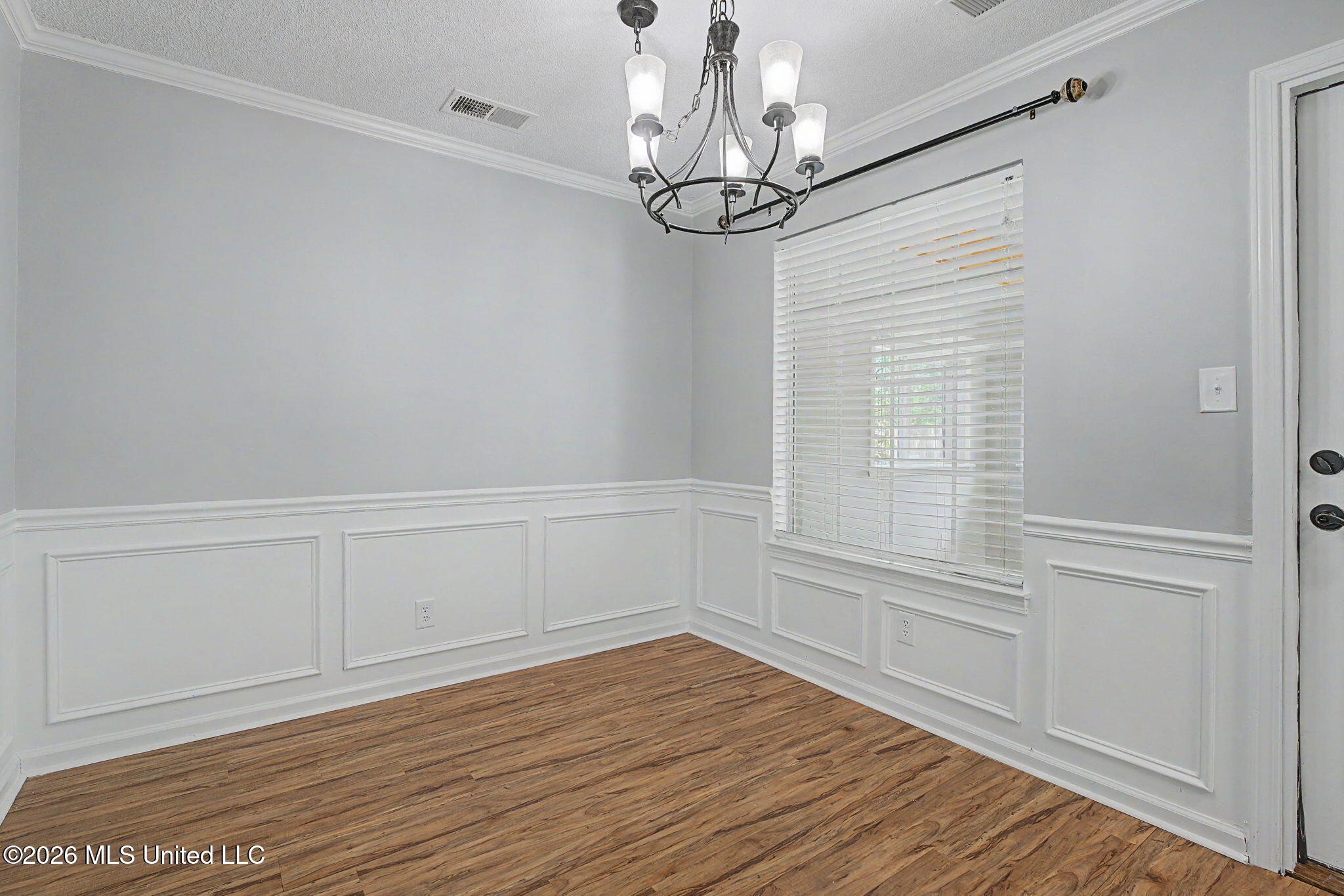 6795 Goodman Road Walls, MS 38680 - Photo 22 of 62 Dining Room