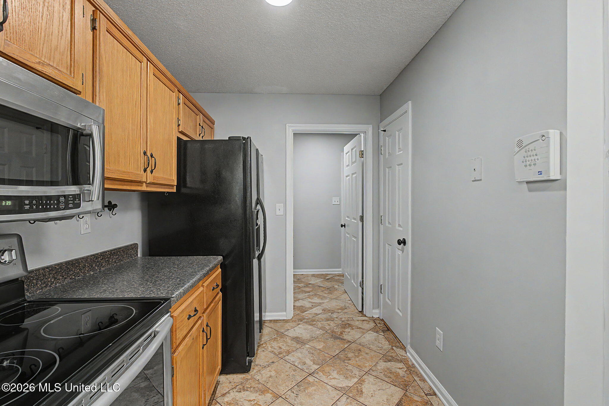 6795 Goodman Road Walls, MS 38680 - Photo 27 of 62 Kitchen