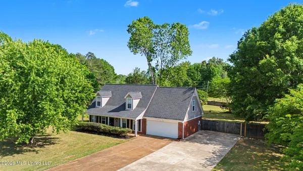 $325,000 | 6795 Goodman Road, Walls, MS 38680