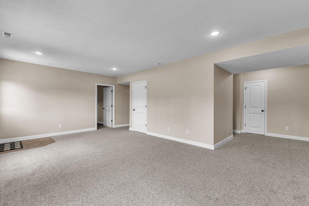 2708 Meadow Ridge Drive St. Joseph, MO 64504 - Photo 32 of 60