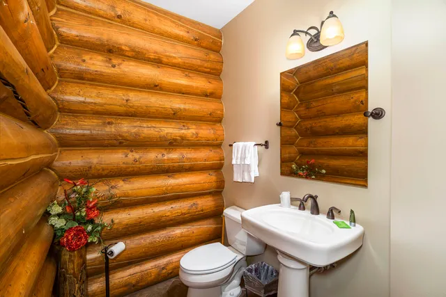 $209,000 | 2826 Highway 61, Unit 390, Two Harbors, MN 55616