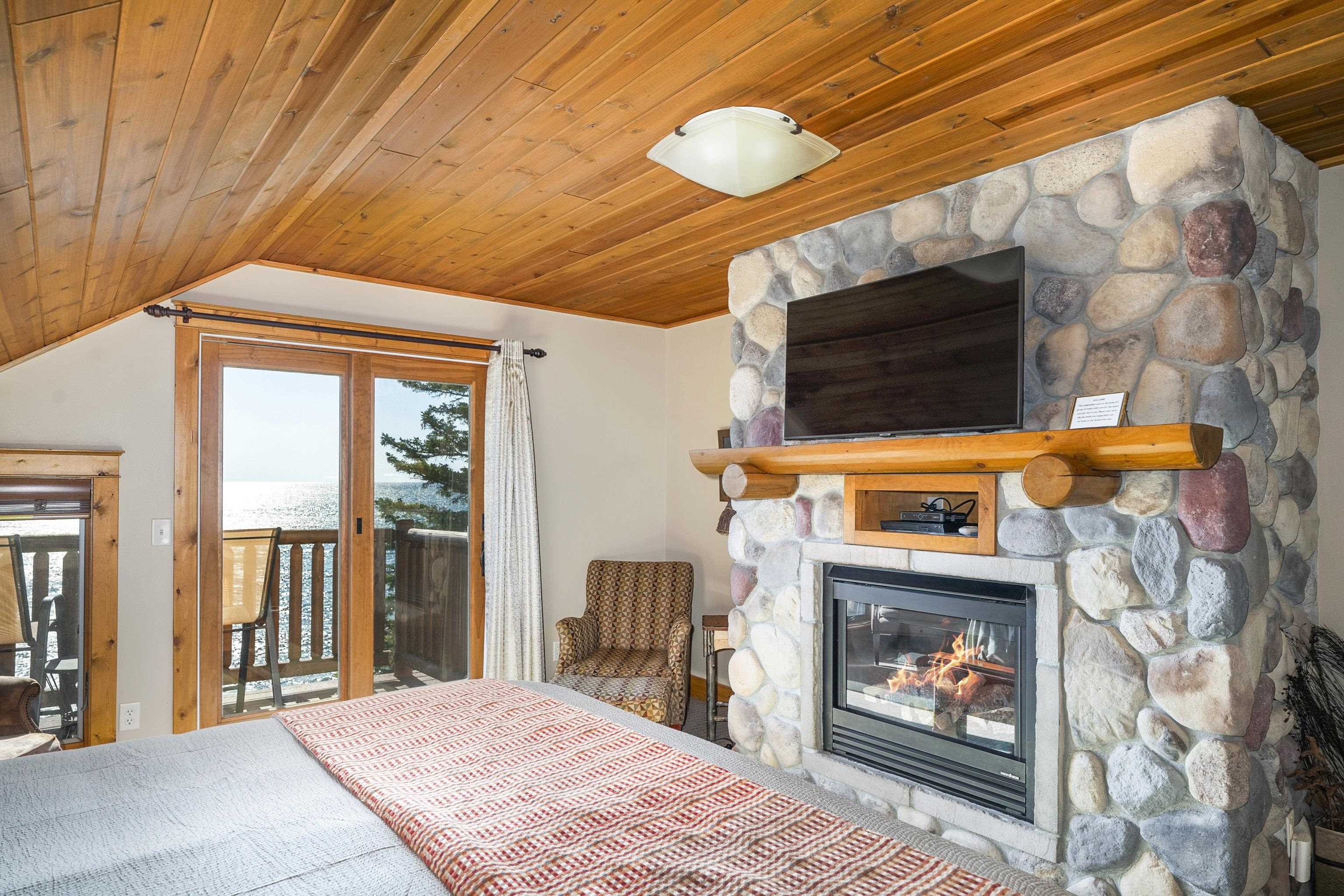 2826 Highway 61, Unit 390 Two Harbors, MN 55616 - Photo 20 of 46