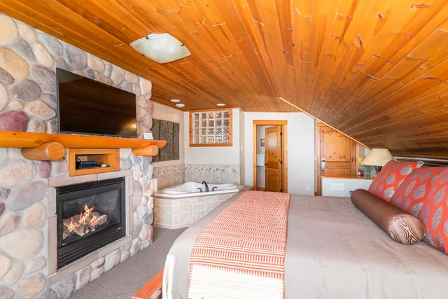 $209,000 | 2826 Highway 61, Unit 390, Two Harbors, MN 55616