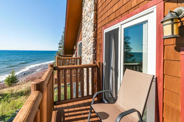 $209,000 | 2826 Highway 61, Unit 390, Two Harbors, MN 55616