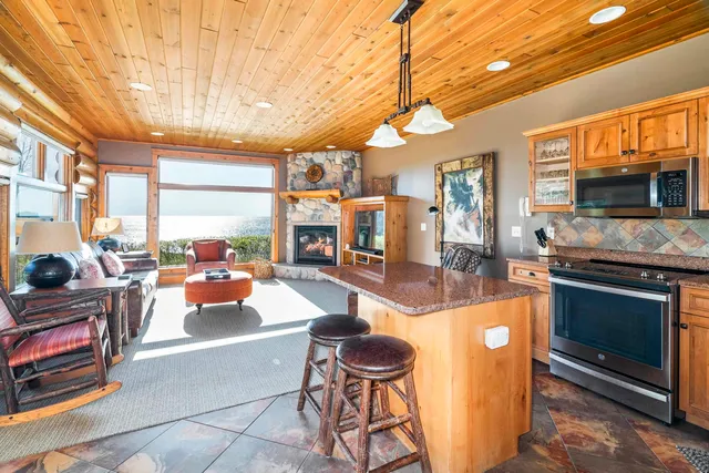 $209,000 | 2826 Highway 61, Unit 390, Two Harbors, MN 55616