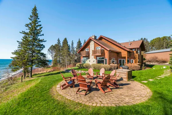 $209,000 | 2826 Highway 61, Unit 390, Two Harbors, MN 55616