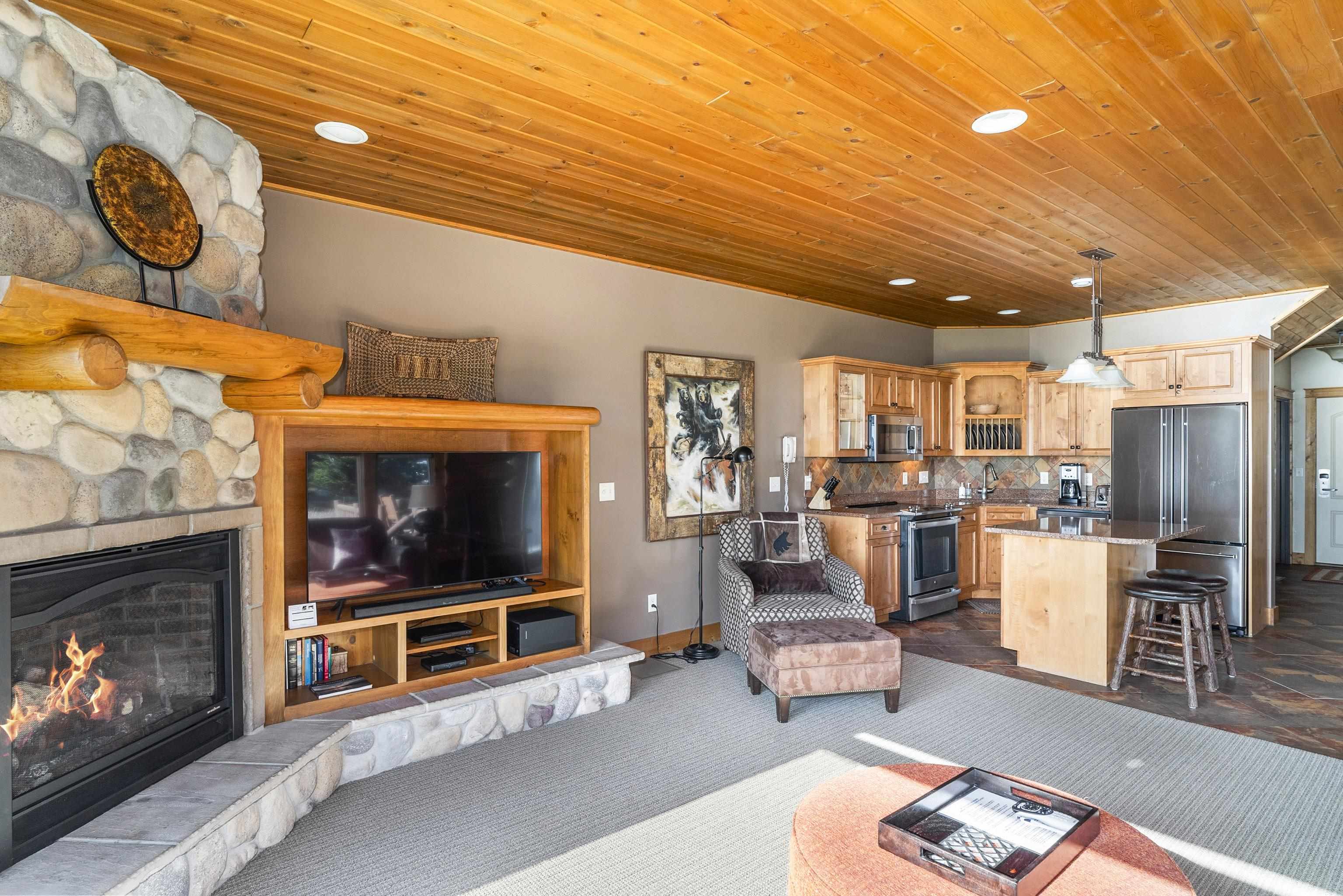 2826 Highway 61, Unit 390 Two Harbors, MN 55616 - Photo 6 of 46