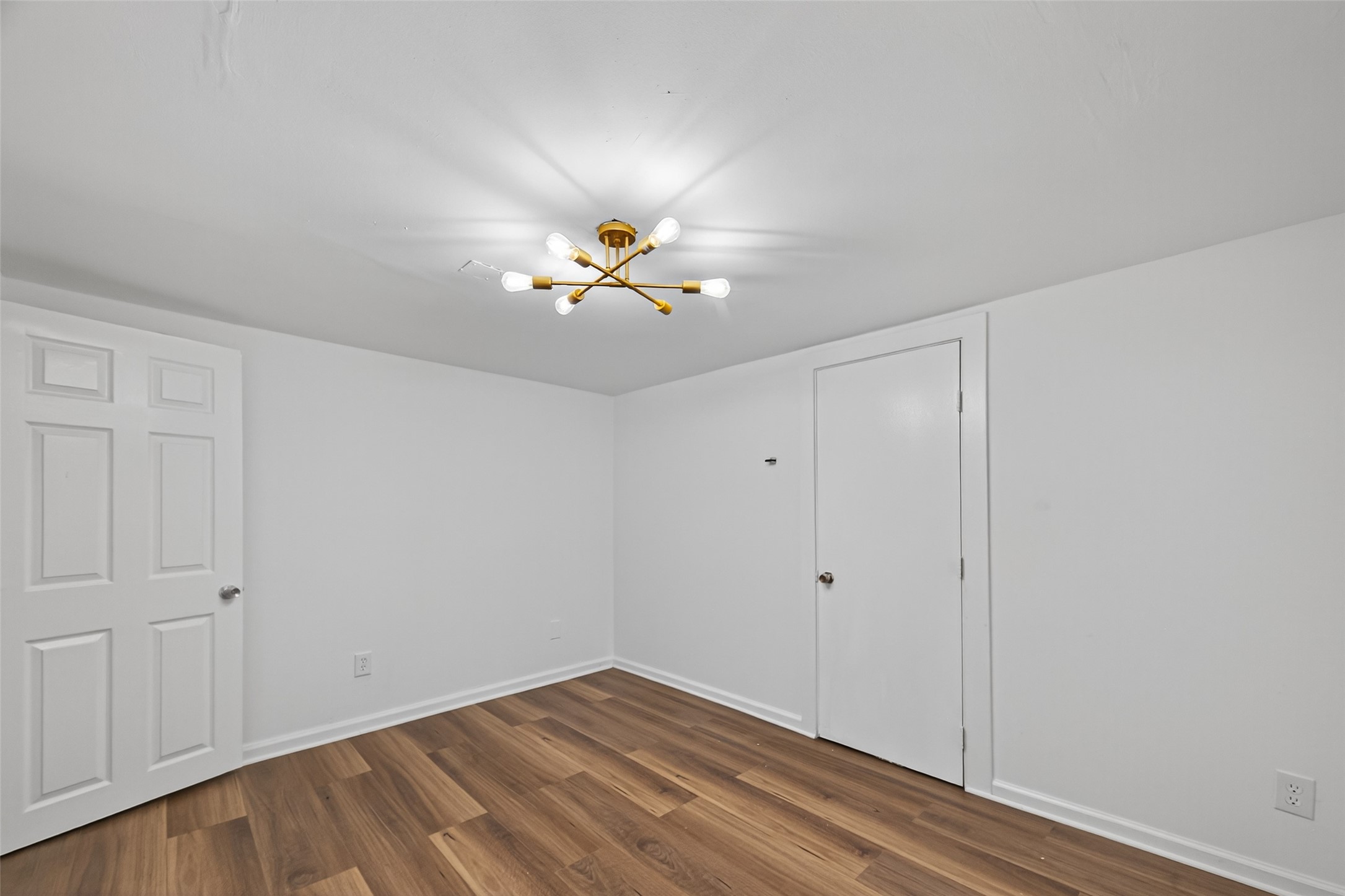 105 Clear Lake Road, Unit A Highlands, TX 77562 - Photo 19 of 25 a view of an empty room