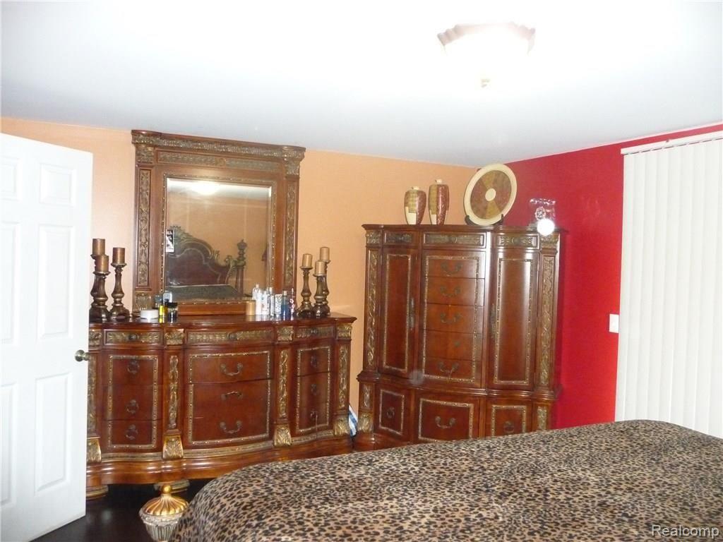 4342 15 Mile Road Sterling Heights, MI 48310 - Photo 11 of 21 2017-10-11 23.05
