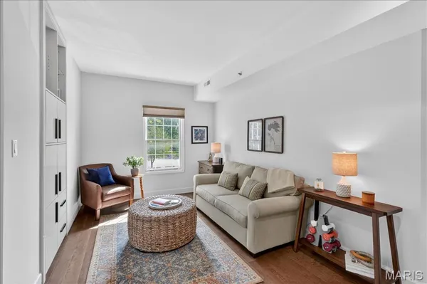 $399,000 | 567 Sarah Lane, Unit 307, St. Louis, MO 63141