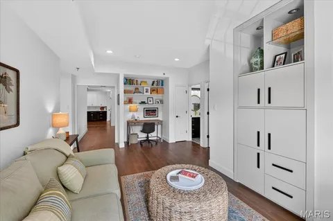 $399,000 | 567 Sarah Lane, Unit 307, St. Louis, MO 63141