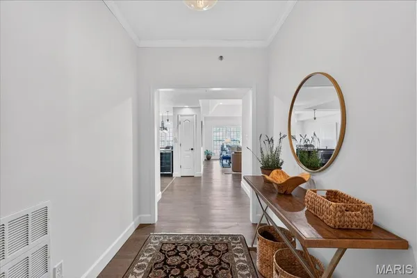 $399,000 | 567 Sarah Lane, Unit 307, St. Louis, MO 63141