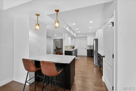 $399,000 | 567 Sarah Lane, Unit 307, St. Louis, MO 63141