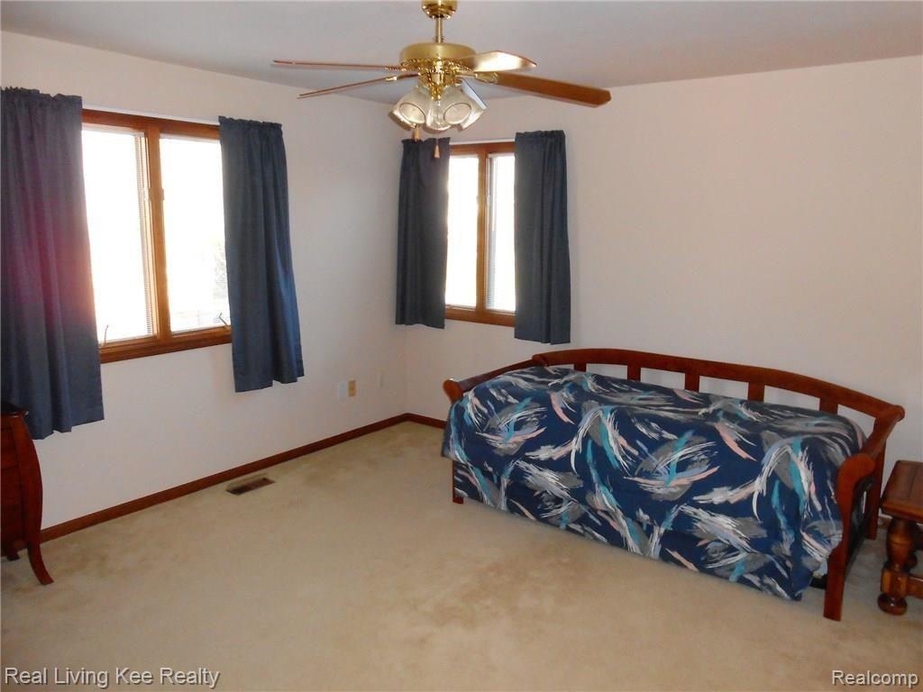 742 Stanford Circle Rochester, MI 48309 - Photo 24 of 35 Bdrm 3.JPG