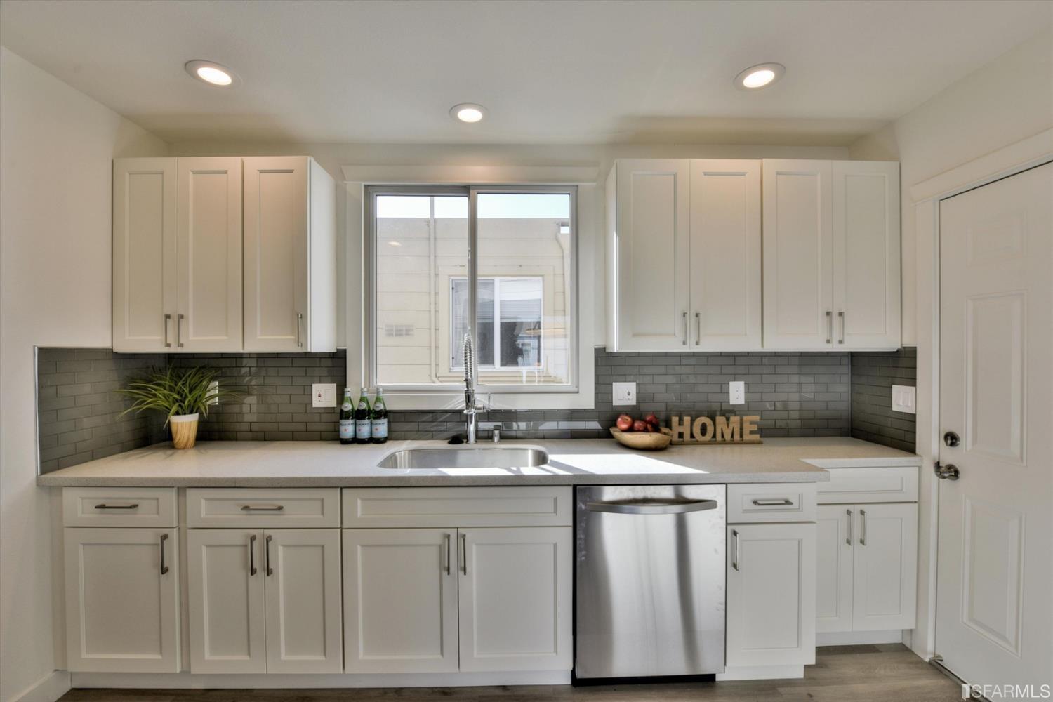 2200 45th Avenue San Francisco, CA 94116 - Photo 20 of 25