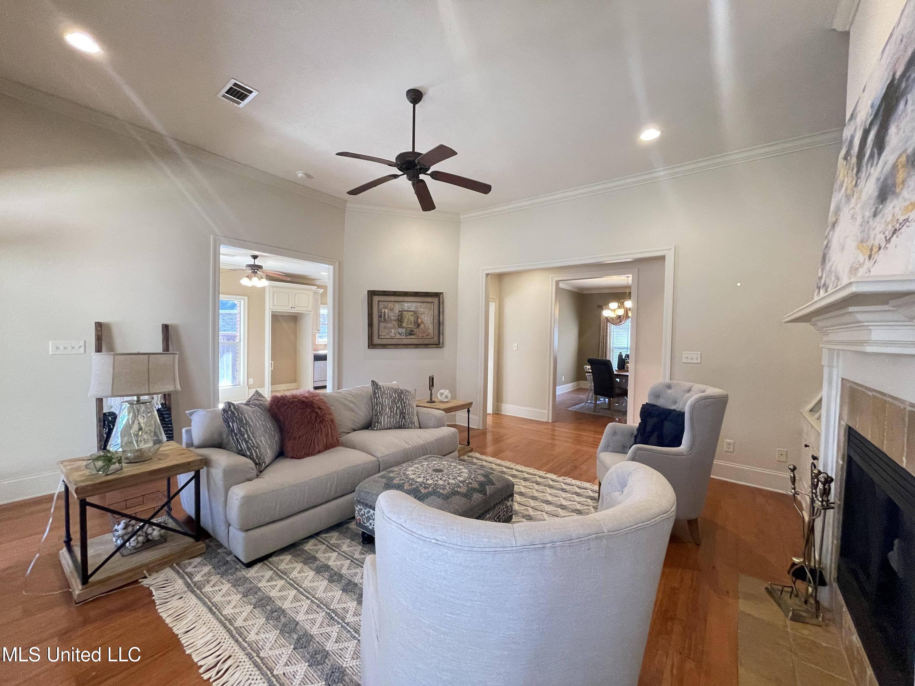 101 Meriwether Common, Unit CMN Clinton, MS 39056 - Photo 11 of 31 393769285_706141208059108_54109587835273