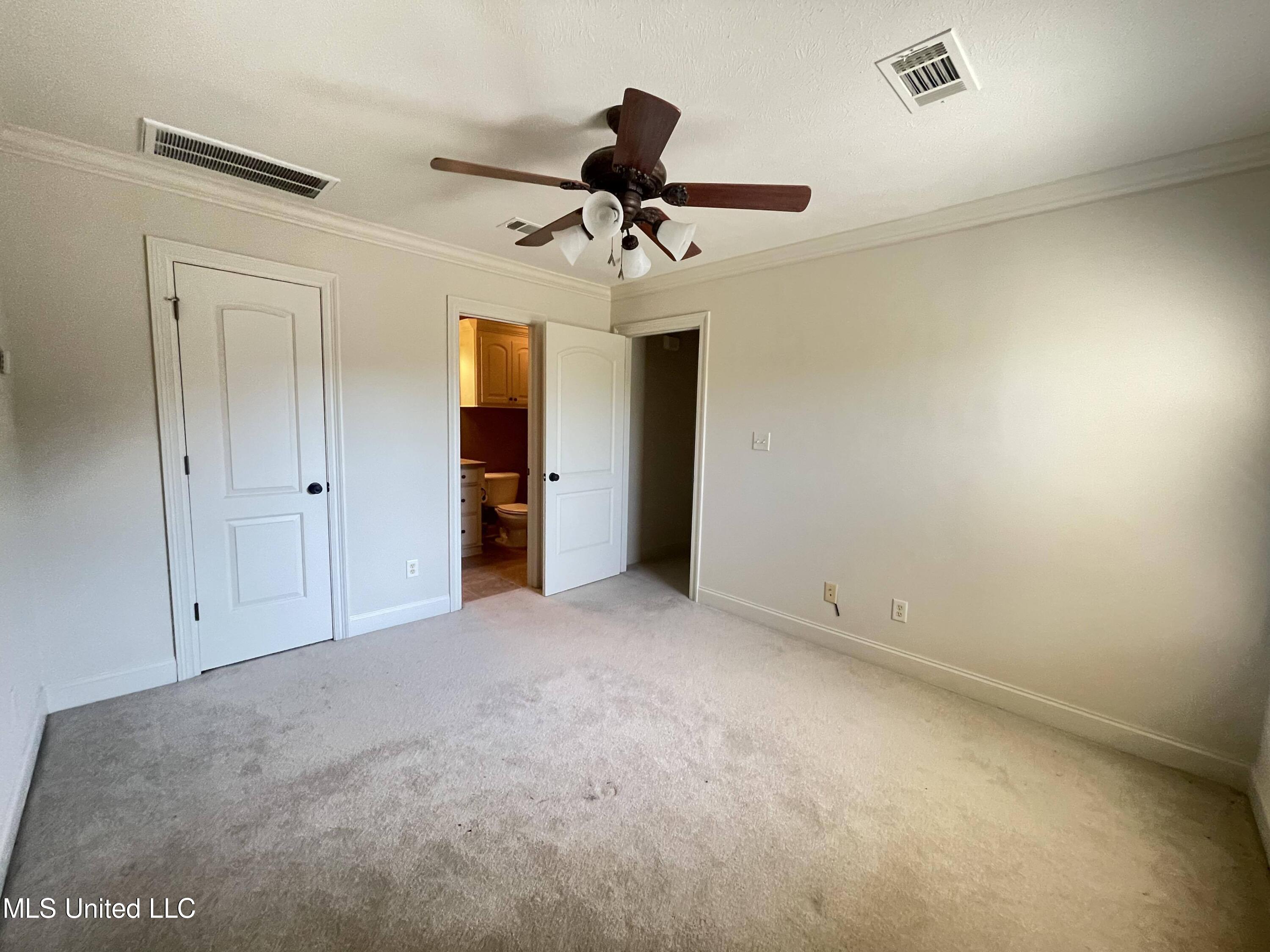 101 Meriwether Common, Unit CMN Clinton, MS 39056 - Photo 30 of 31 393756106_896887358435949_30519117436146