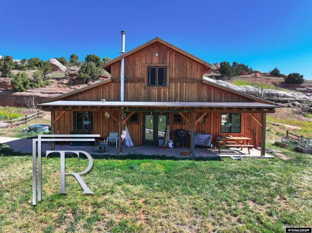 $685,000 | 18 Lewis Drive, Lander, WY 82520