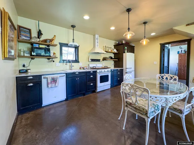 $685,000 | 18 Lewis Drive, Lander, WY 82520