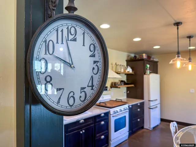 $685,000 | 18 Lewis Drive, Lander, WY 82520