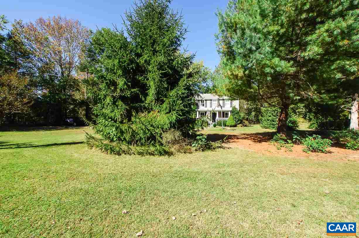 3759 Courthouse Road Louisa, VA 23093 - Photo 2 of 29 a view of backyard with green space