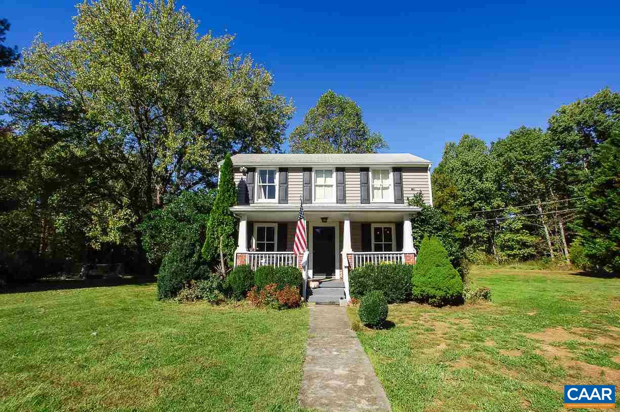 3759 Courthouse Road Louisa, VA 23093 - Photo 3 of 29 a front view of a house with a yard