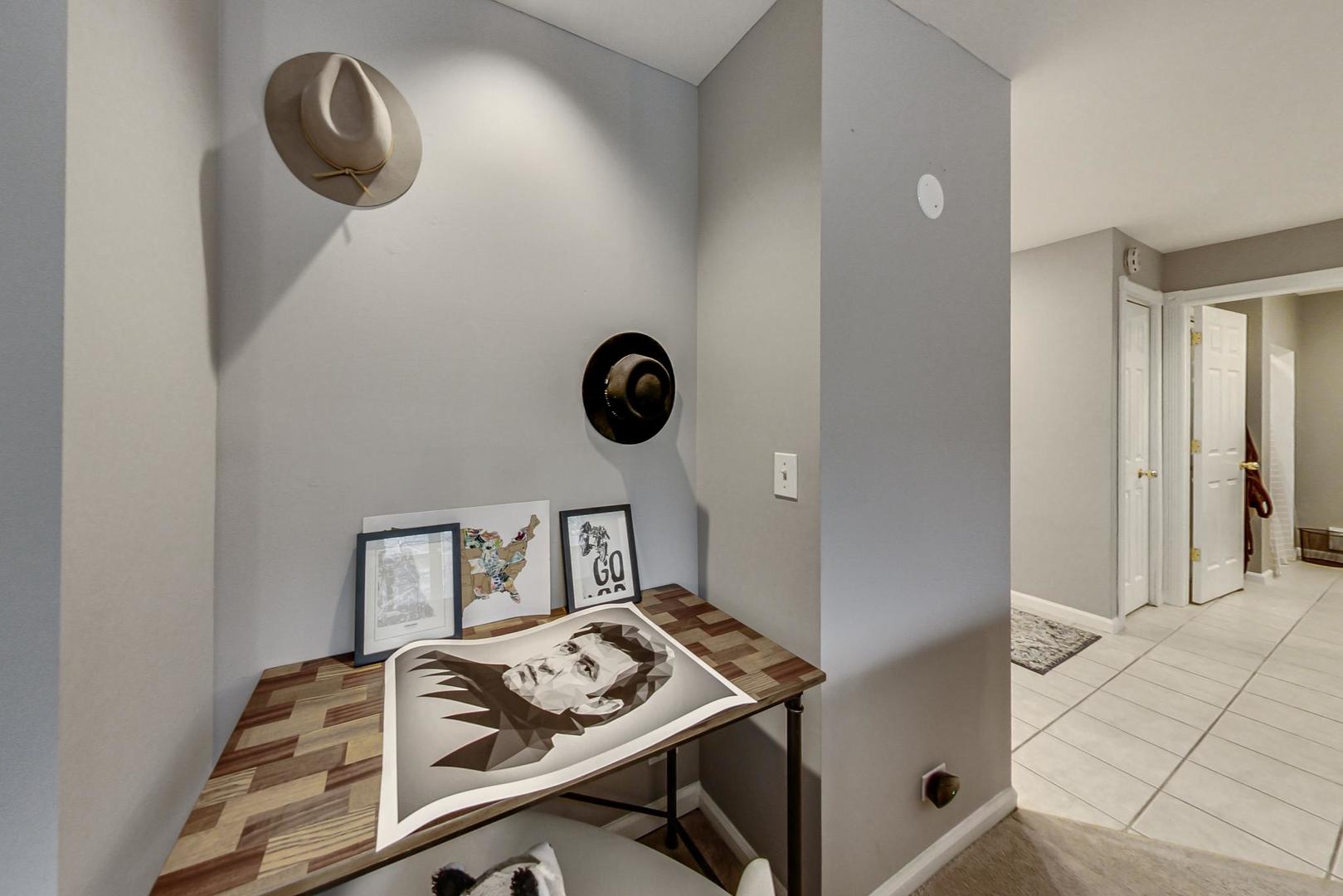 2909 North Sheridan Road, Unit 104 Chicago, IL 60657 - Photo 6 of 16 Gallery Image 6