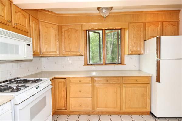 40 Chesbrough Road Boston, MA 02132 - Photo 10 of 28