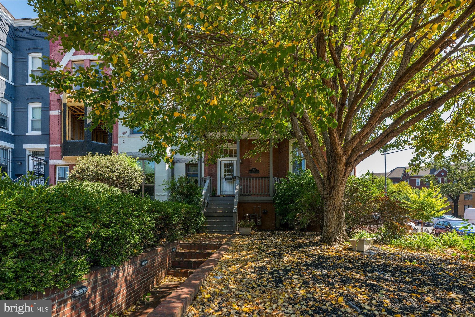 1201 New Jersey Avenue Northwest Washington, DC 20001 - Photo 5 of 34 Entrance