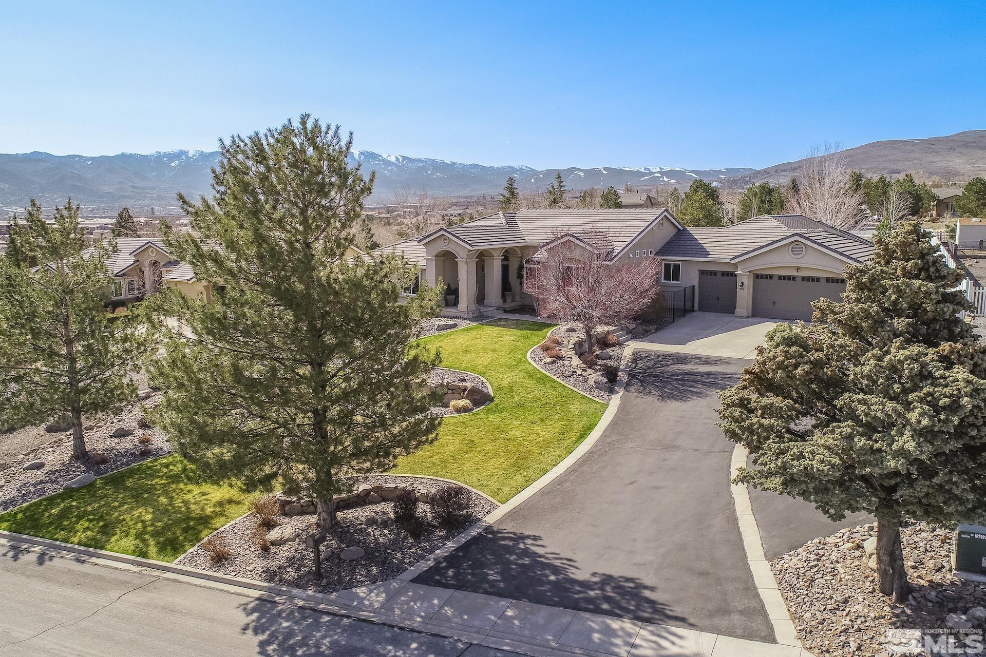 980 Flanders Road Reno, NV 89511 - Photo 4 of 39 Photo 4