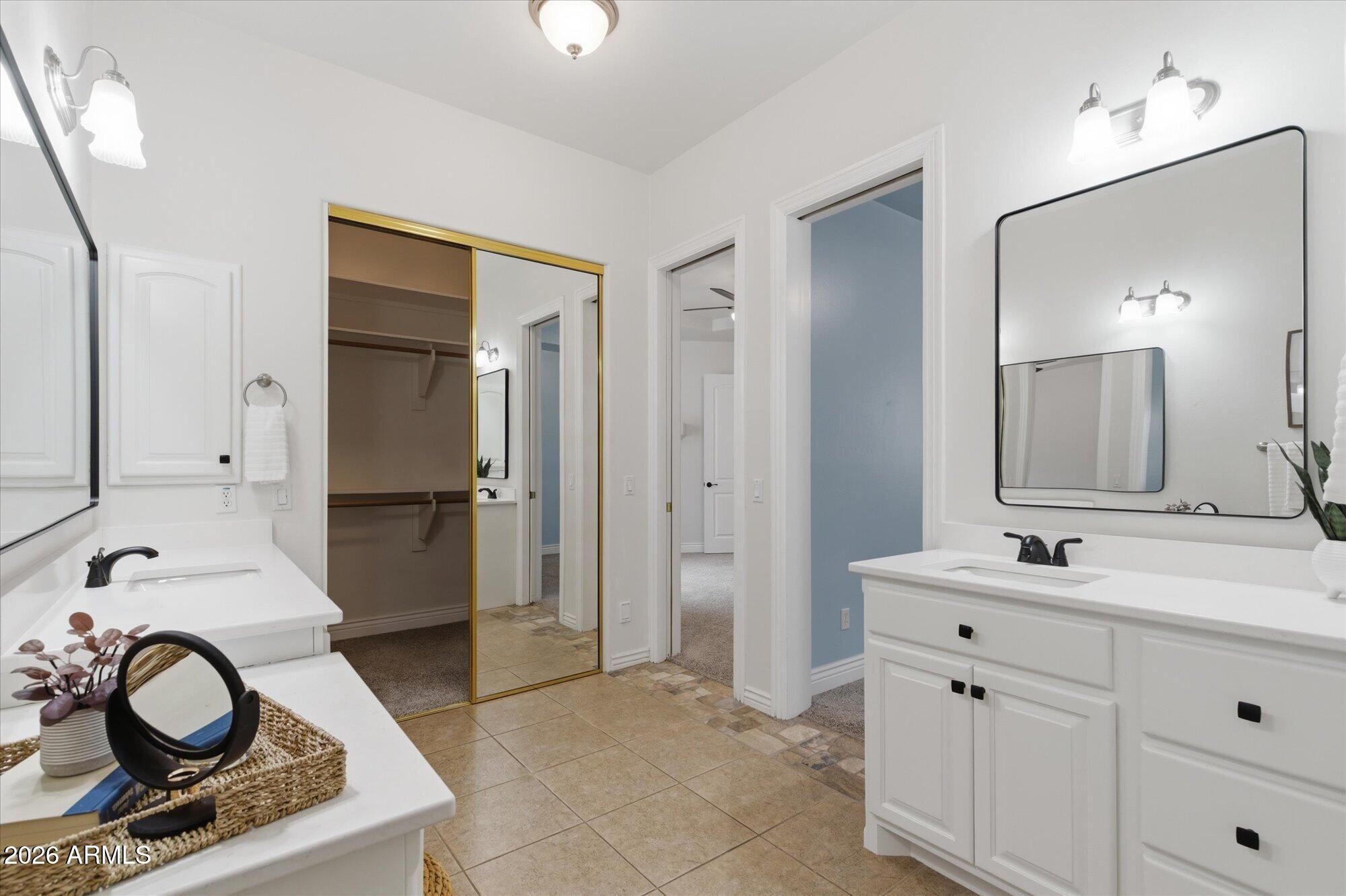 307 South Rochester Court Gilbert, AZ 85296 - Photo 32 of 62 32-