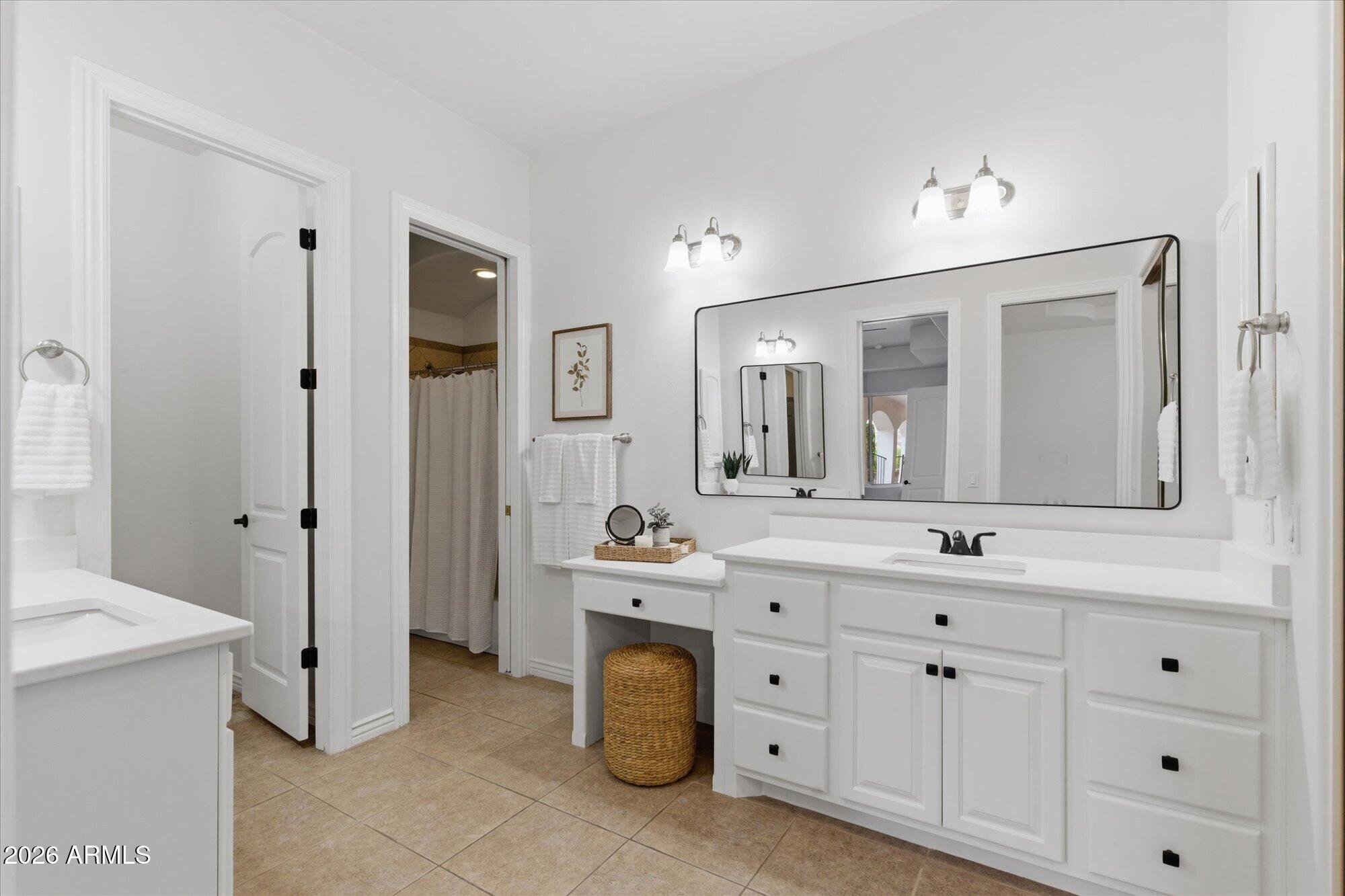 307 South Rochester Court Gilbert, AZ 85296 - Photo 36 of 62 36-