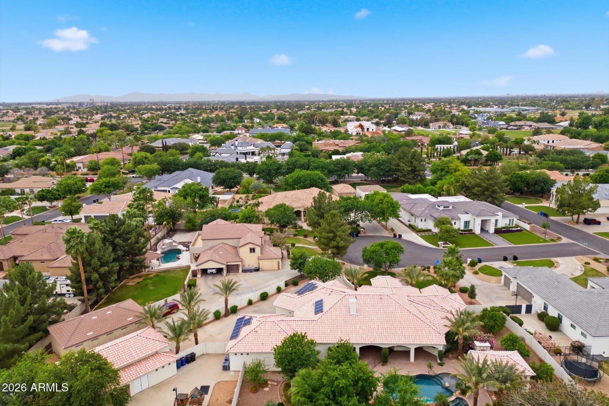 307 South Rochester Court Gilbert, AZ 85296 - Photo 53 of 62 53-