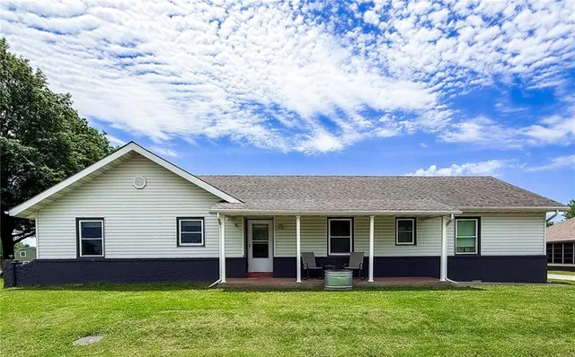 $200,000 | 706 East Centennial Dr., Pittsburg, KS 66762