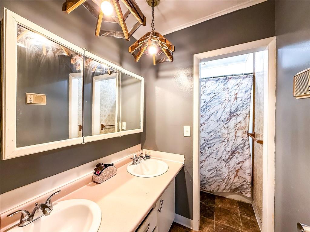 706 East Centennial Dr. Pittsburg, KS 66762 - Photo 14 of 18