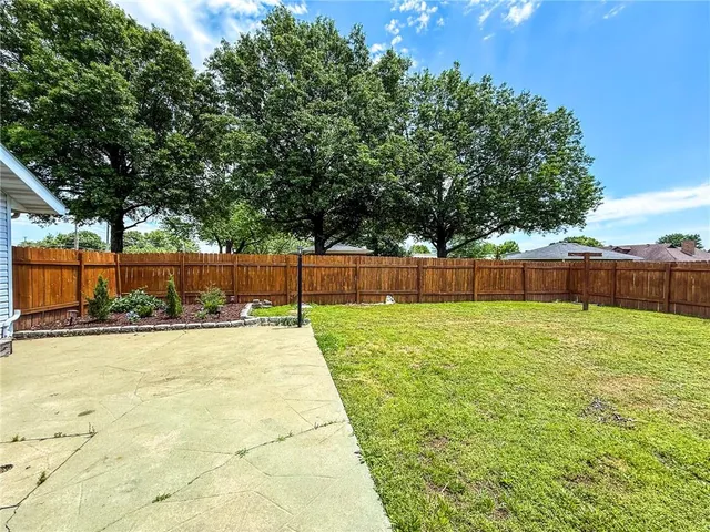 $200,000 | 706 East Centennial Dr., Pittsburg, KS 66762