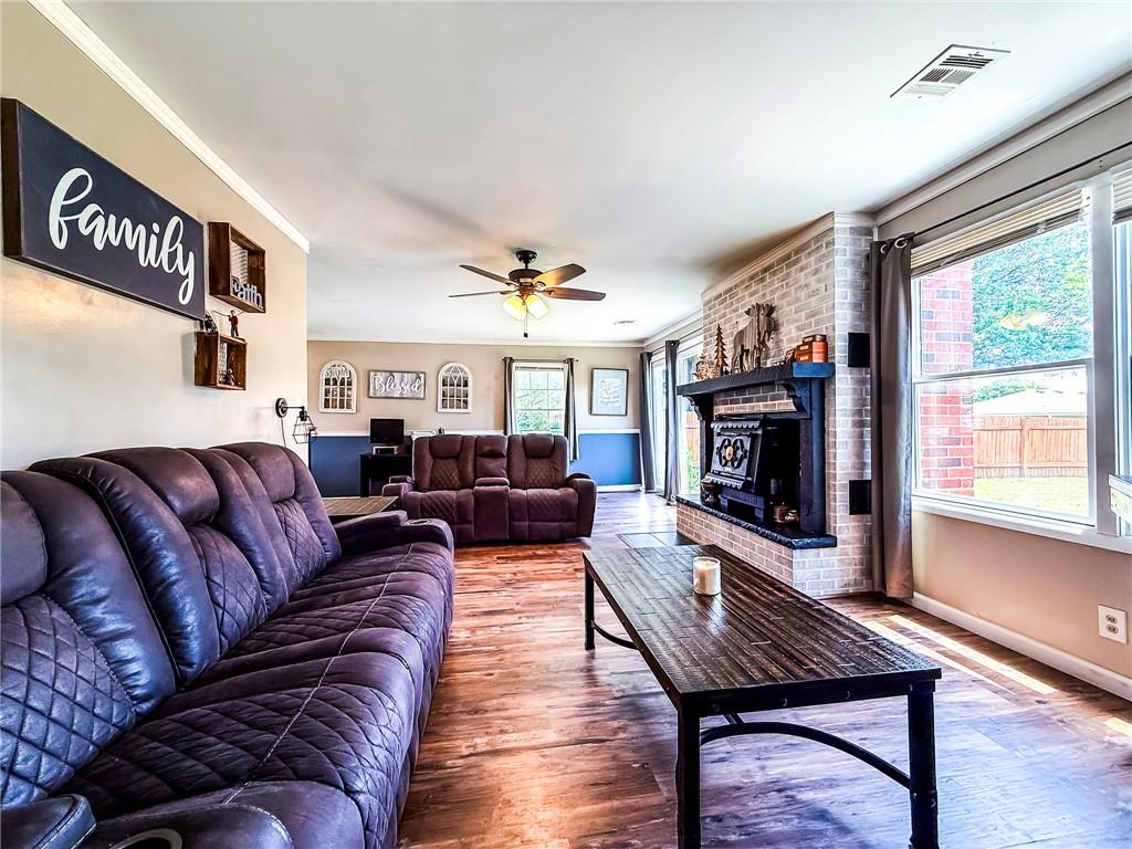 706 East Centennial Dr. Pittsburg, KS 66762 - Photo 9 of 18