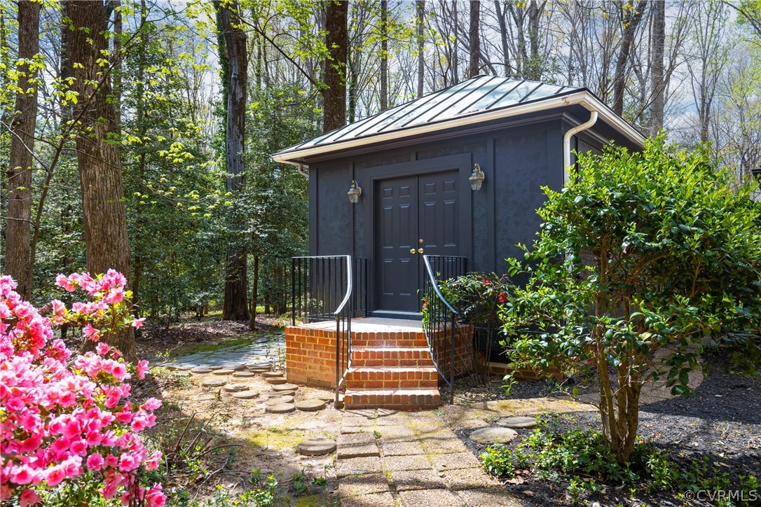9131 Broadstone Road North Chesterfield, VA 23236 - Photo 39 of 48 Gallery Image 39